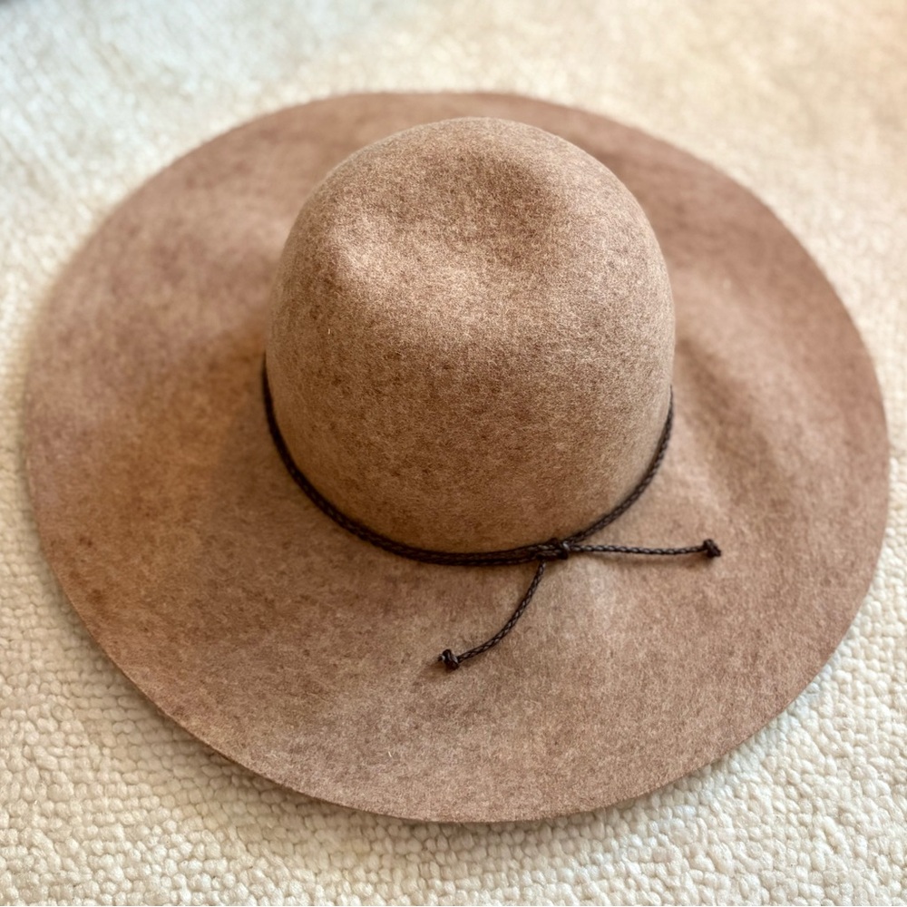NWT- Halogen Light Brown Felt Hat 100% Wool